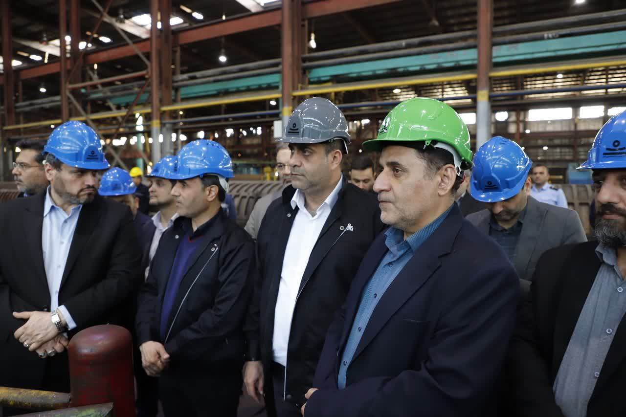 بازدید معاون وزیر تعاون، كار و رفاه اجتماعی از شركت لوله سازی اهواز