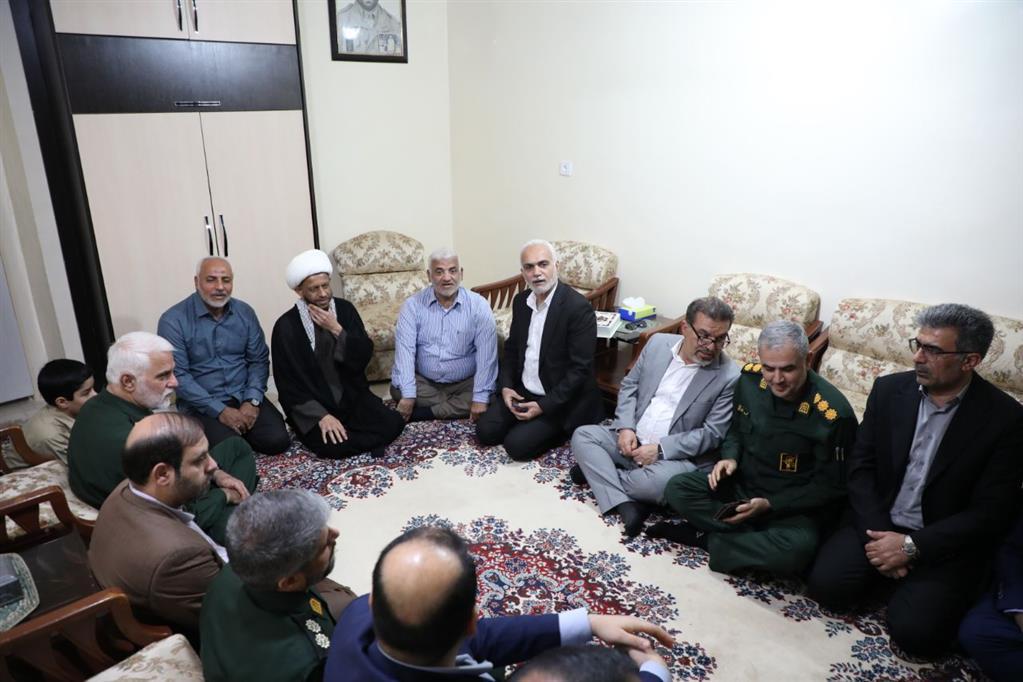 دیدارهای مدیرعامل شركت نفت و گاز اروندان با مسئولان و خانواده شهدا در سالروز آزادسازی خرمشهر